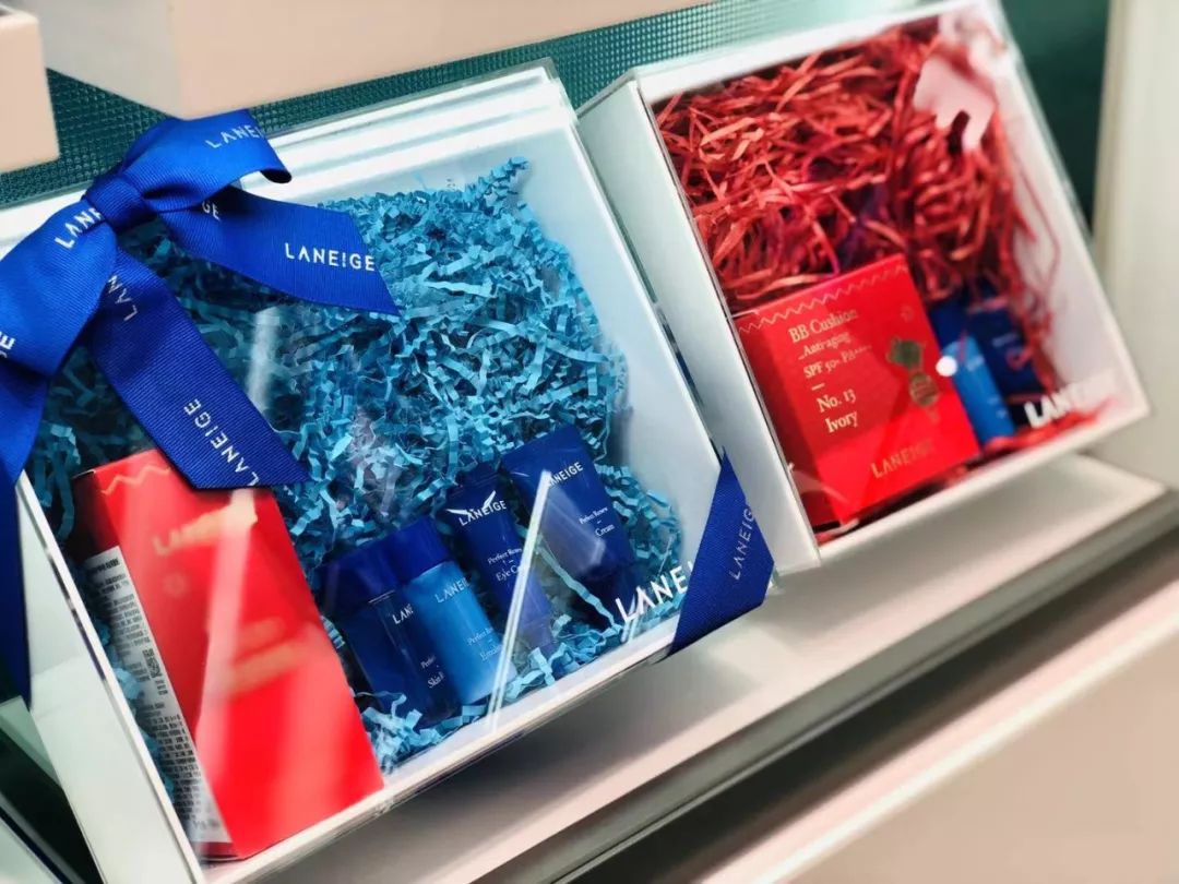 探店新年美照,探店好看的衣服都在这里