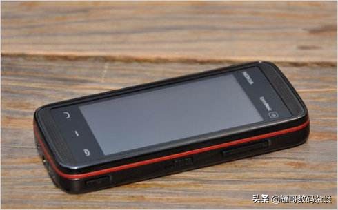 诺基亚3000系列,非智能手机诺基亚