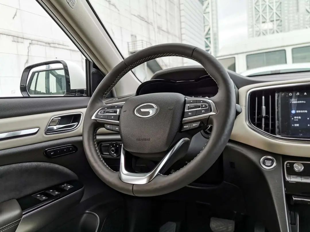 试驾传祺gs8最新款,最新款广汽传祺gs8试驾视频