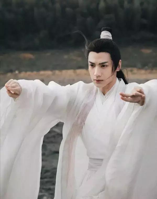 12星座男生专属香水,十二星座男喜欢的香水