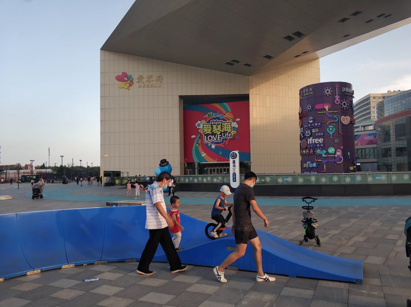 盘点北京16个购物商圈,适合不同人群,假期安排起来