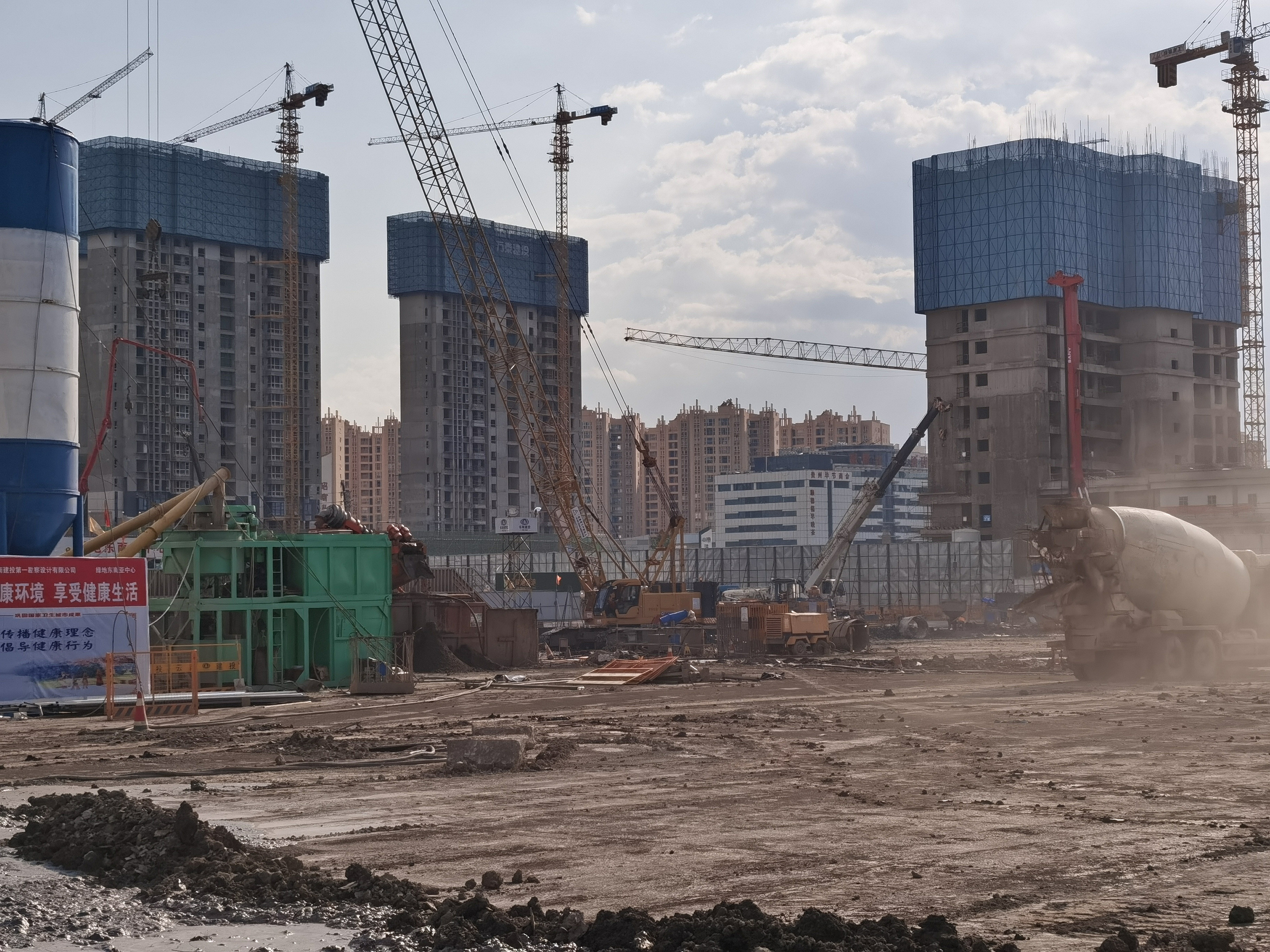 昆明绿地超高层,昆明绿地428超高层项目