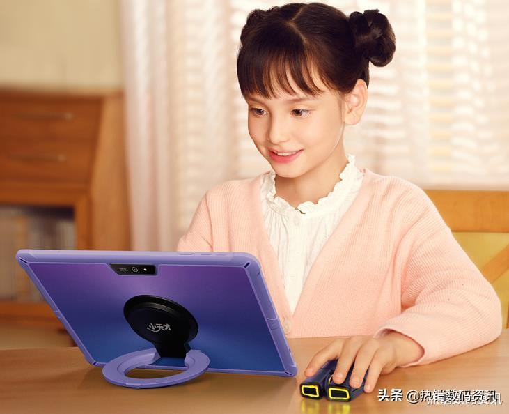 小天才护眼平板t1k1区别,小天才t1平板怎么样