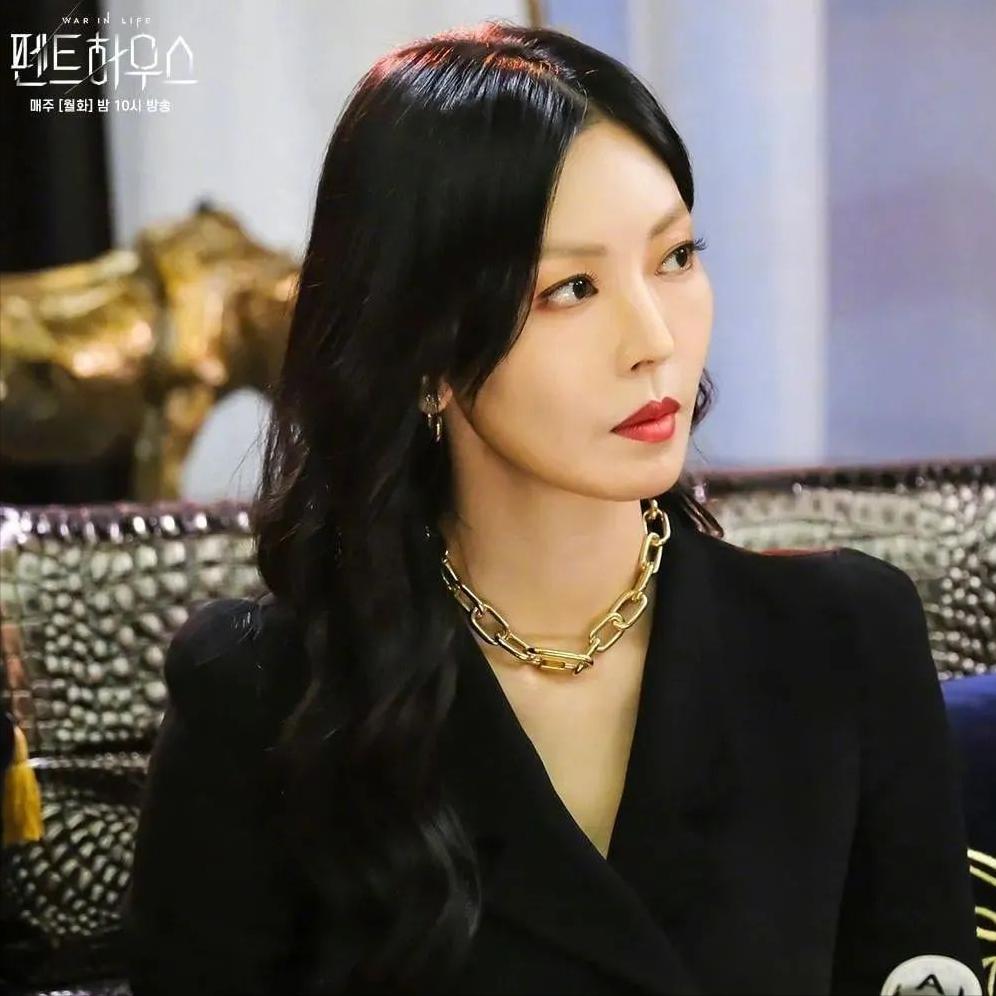 顶楼里的高级珠宝,顶楼顶级名媛