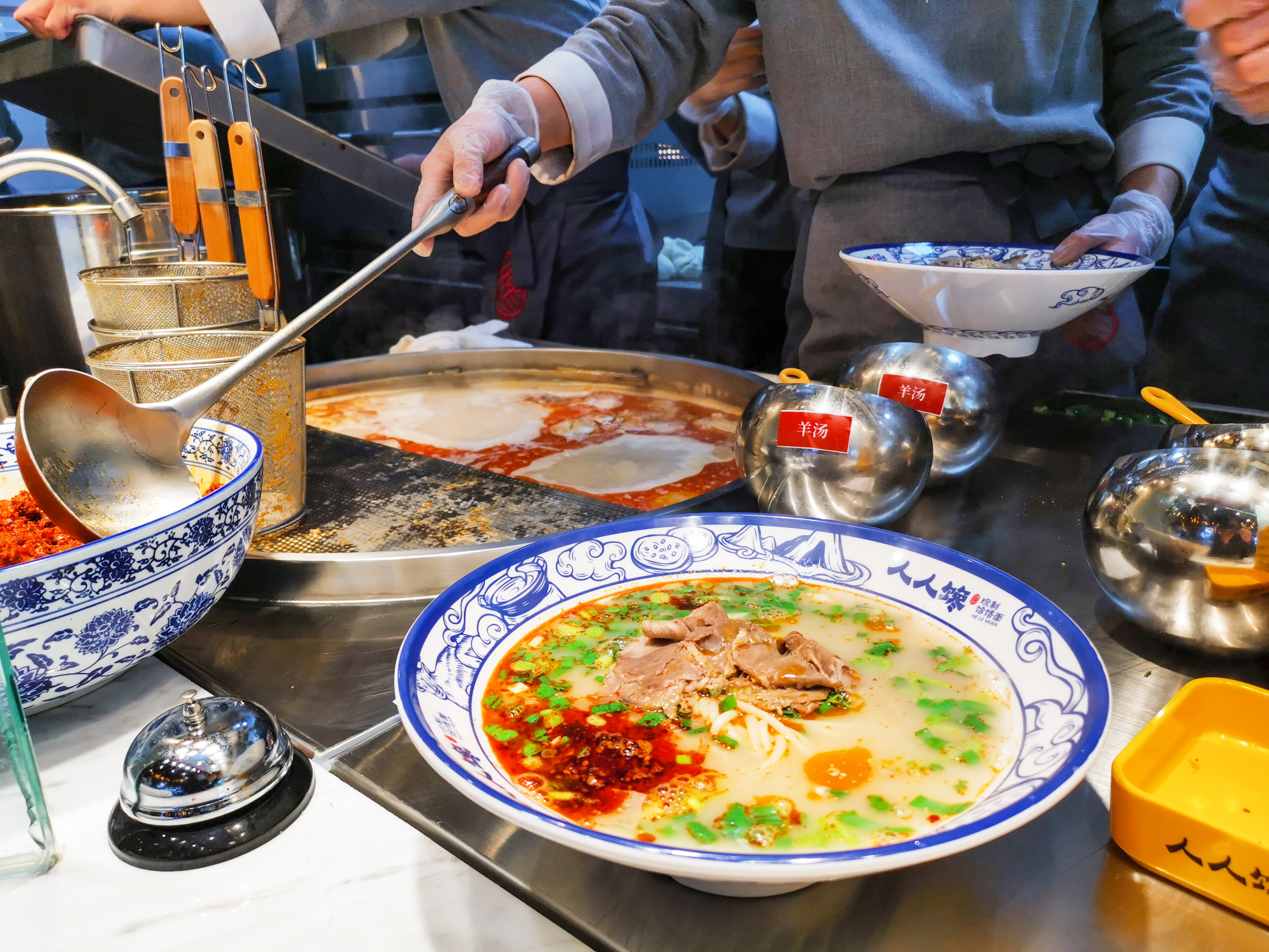 人人馋饸饹面,人人馋饸饹面旧宫店