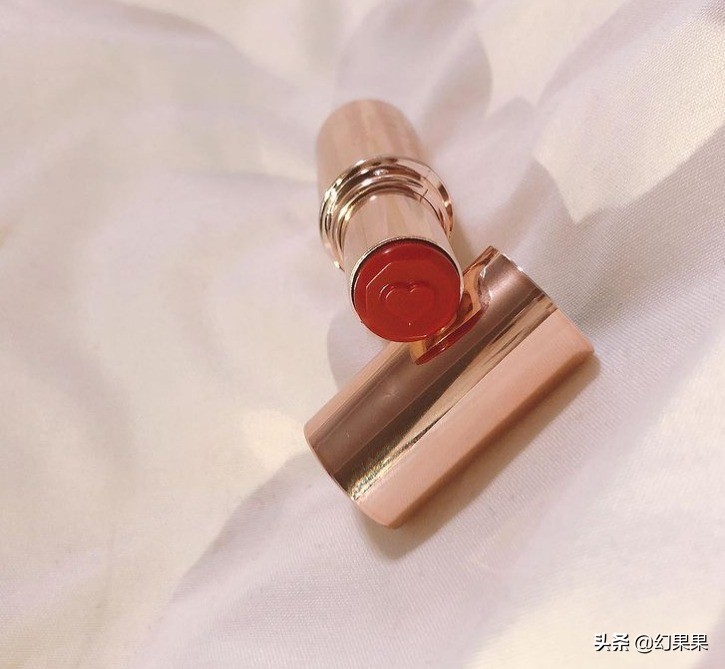 日系妆容必备彩妆有哪些,好气色简单妆容