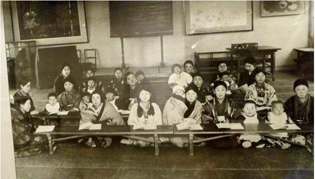 百年大计教育为本党和政府,70年代的日本的义务教育