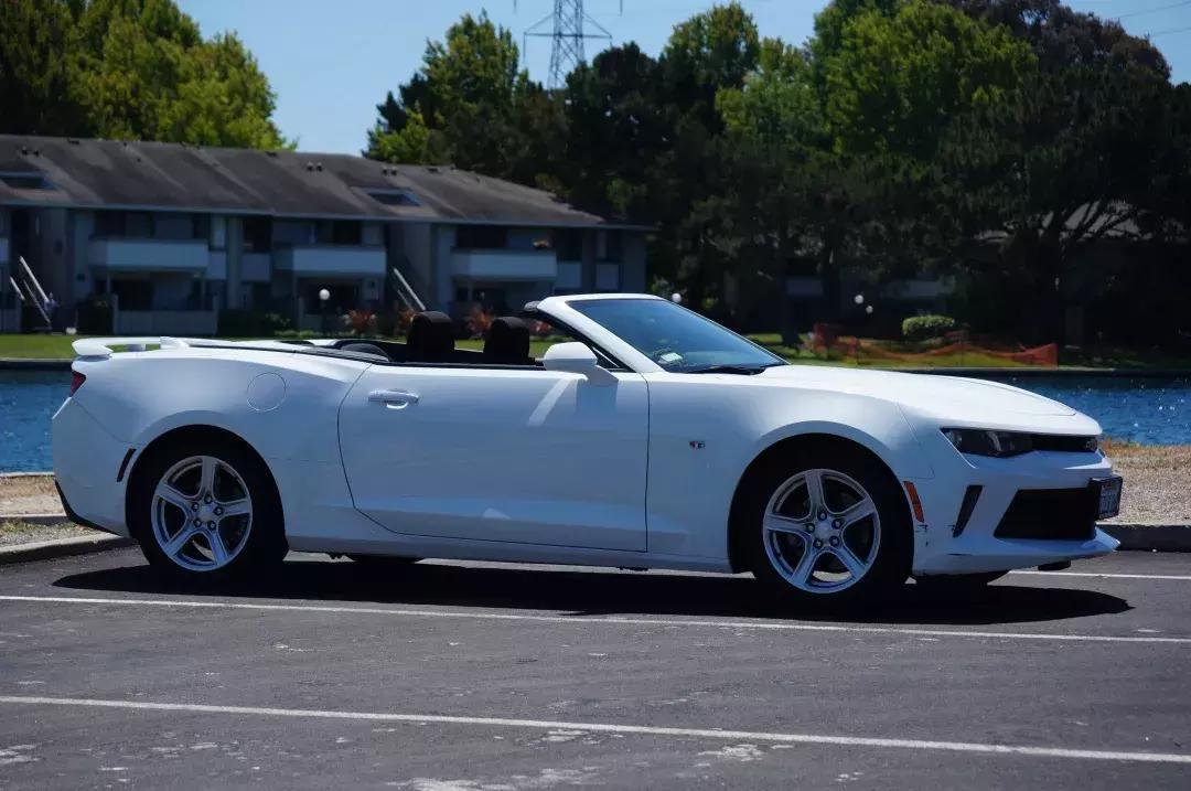 科迈罗挑战野马,科迈罗vs野马挑战者