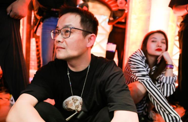 琛楄垶鎴樼柅鎯呰繋浜氳繍,鐤儏鏈熼棿琛楄垶澶ц禌