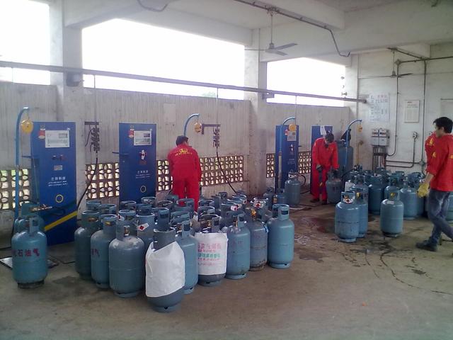 液化气钢瓶安全使用视频,液化气钢瓶存放规范
