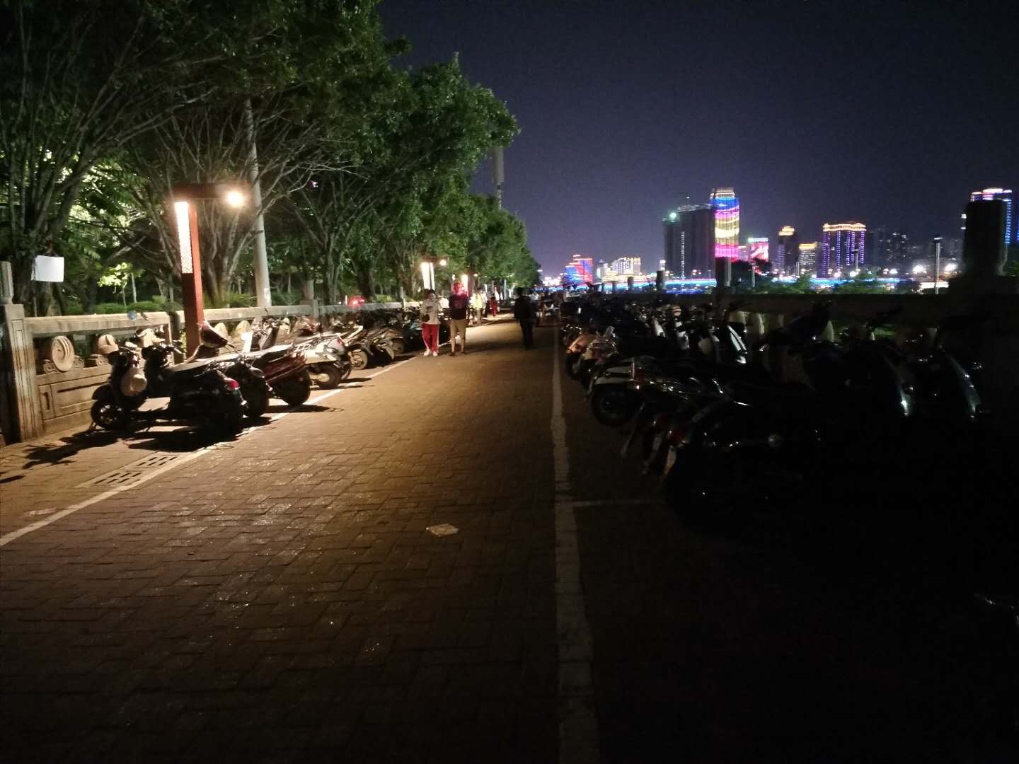 南宁市滨江公园野球场,南宁市滨江公园球场