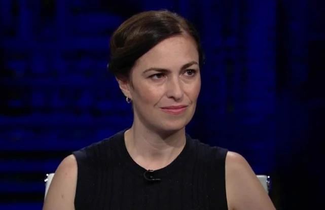 苹果弃女丽萨:不被乔布斯承认的长女,父亲临死前还羞辱她像厕所