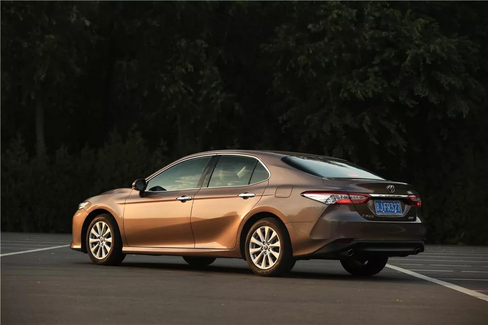 丰田凯美瑞和标致508哪个好,标致508l和凯美瑞2.5g买哪个好