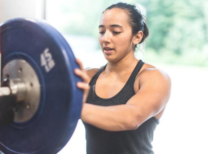 斜方肌越练越大的原因女的,斜方肌厚显得脖子短