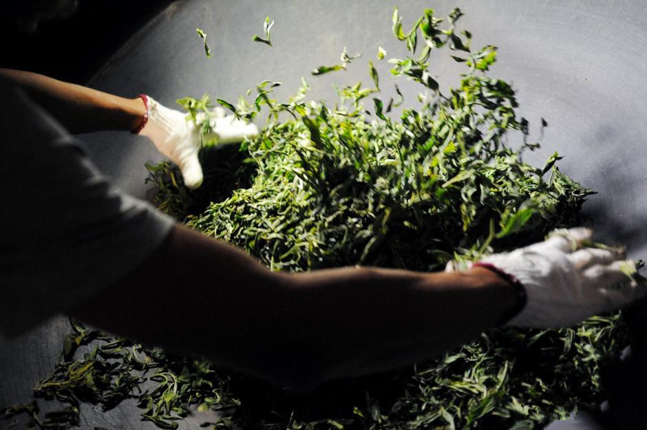 普洱茶紧压技术有哪些特点,普洱茶生茶紧压茶好坏之分