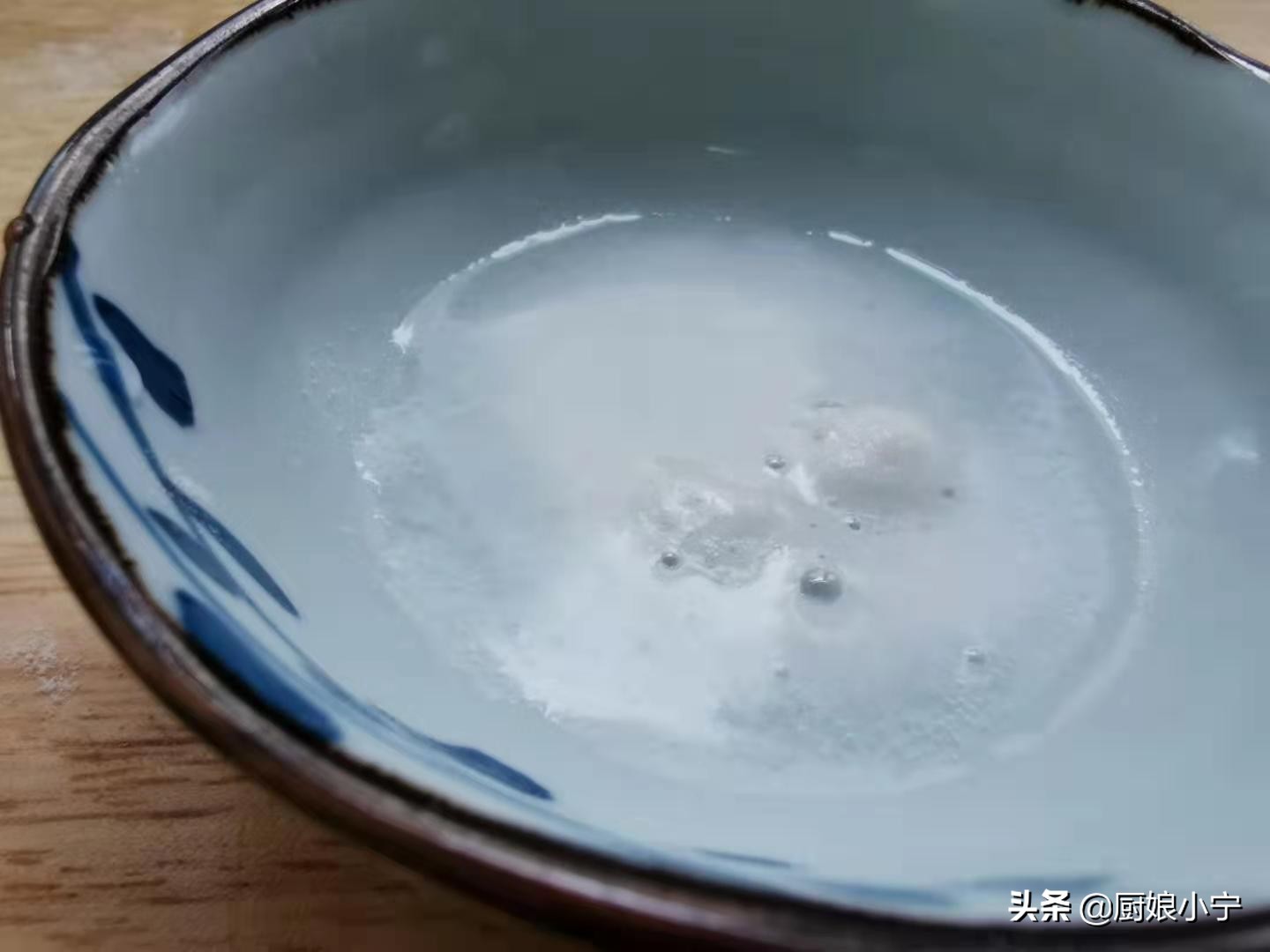 冬季发面馒头不硬的方法,发面馒头蒸熟不塌陷的秘诀