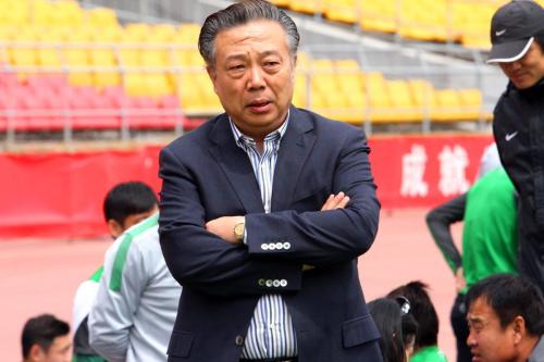 为国安点赞,北京国安老总周金辉有多少钱