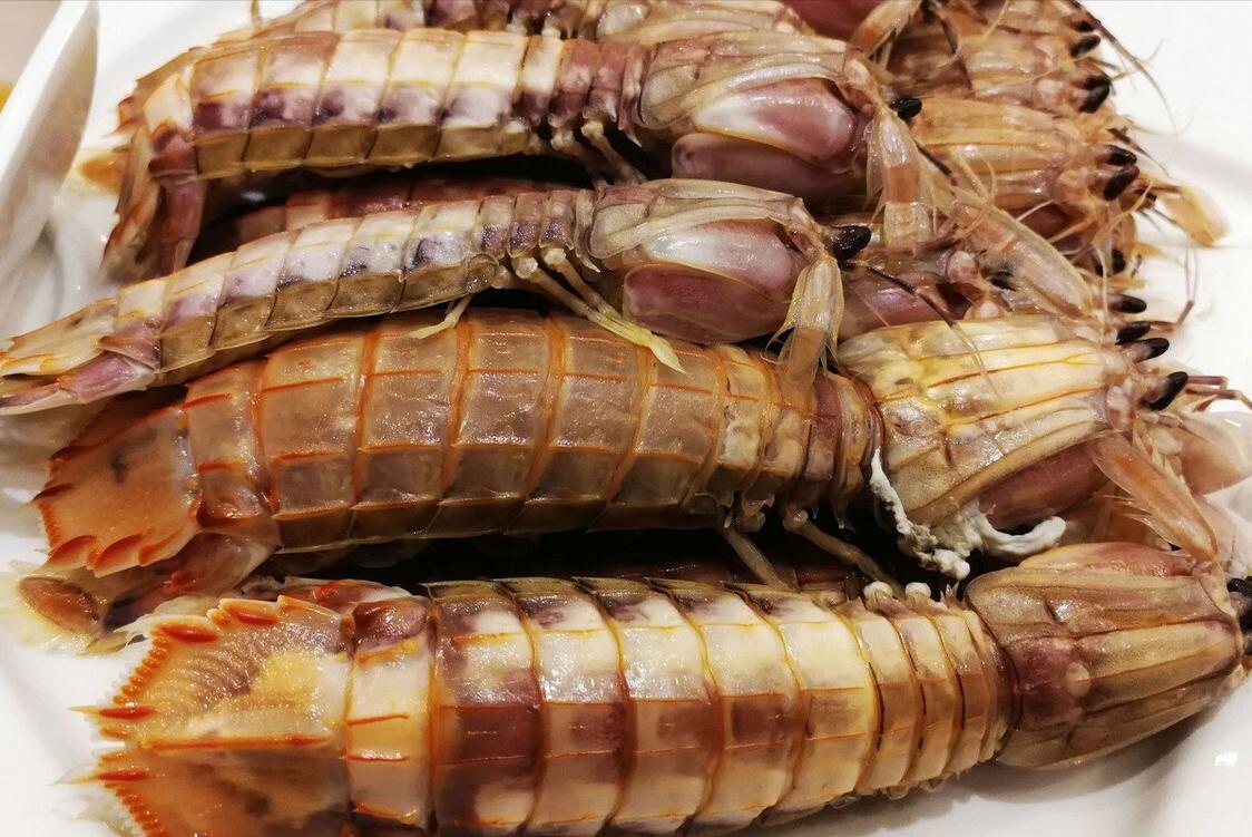 皮皮虾水煮好吃还是清蒸好吃窍门,皮皮虾是清蒸还是水煮