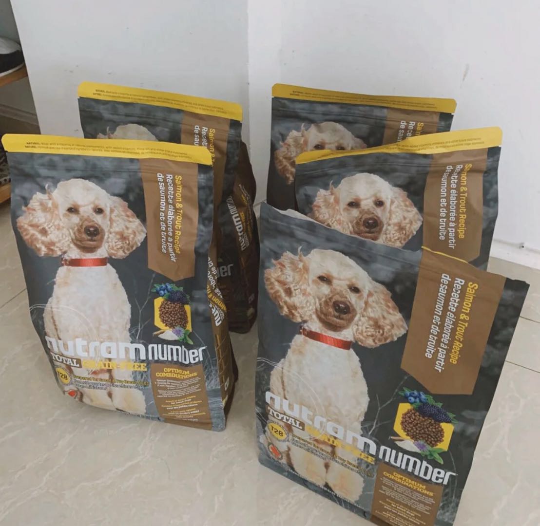 纽顿狗粮测评排行榜前十名,纽顿狗粮和耐吉斯档次一样吗