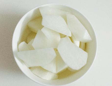 炖牛肉用胡萝卜还是红萝卜,炖牛肉用啤酒还是水