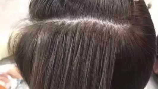 维多利亚贝克汉姆的发型,维多利亚贝克汉姆当年的时尚