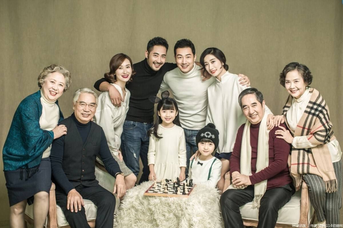 拍全家福应该用什么拍,影楼拍全家福怎么拍好看