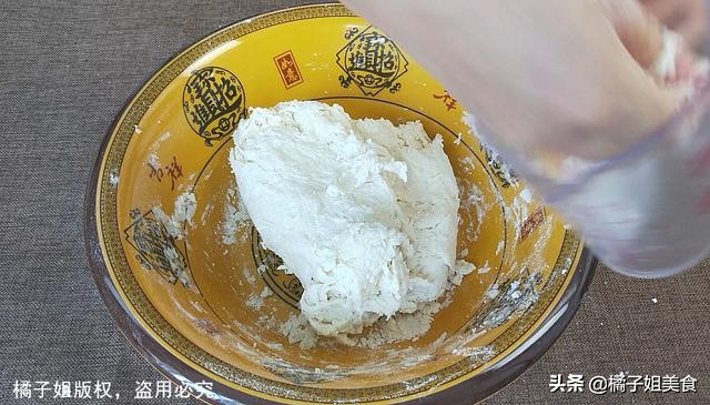 面团拉长拉薄不断的和面方法,各种面团的和面方法