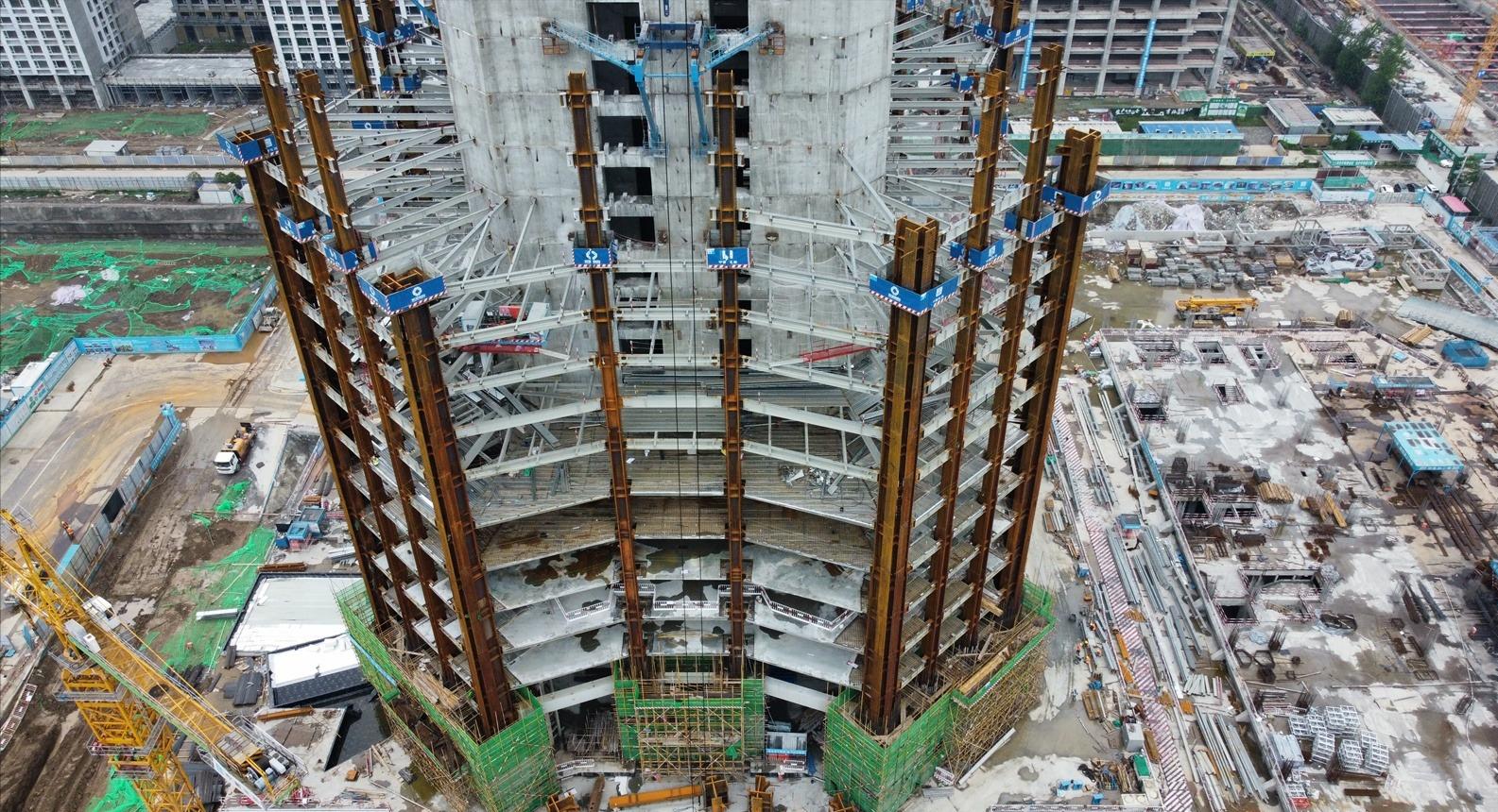 济蓉镐—在建400米级超级地标快速拔高!摩天缔造者绿地实力彰显