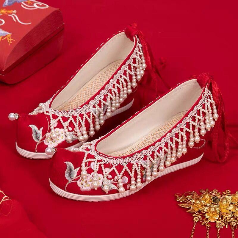 买了汉服不敢穿出门怎么办,买了汉服穿不上