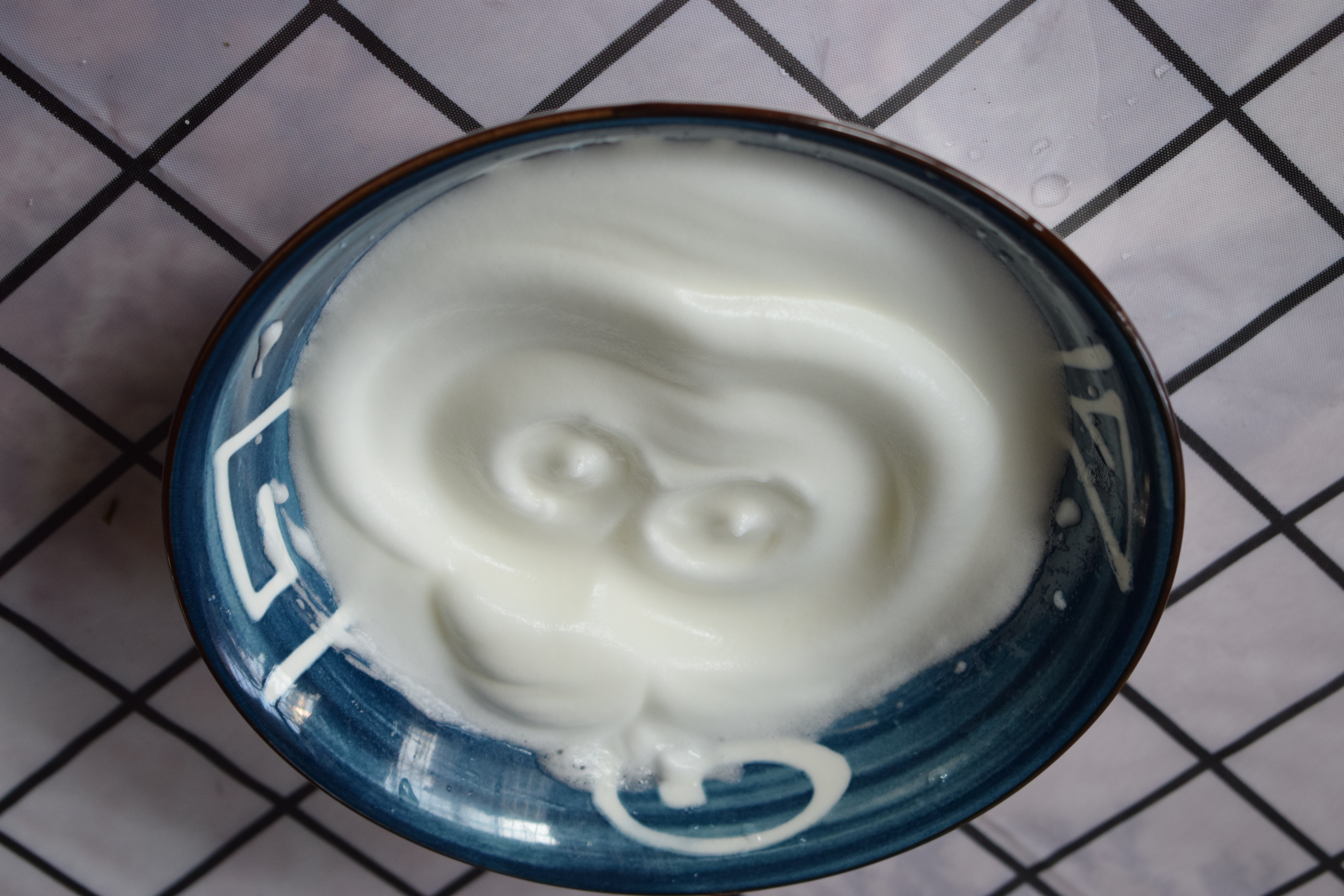 鸡蛋和牛奶怎么做给小孩吃,牛奶和鸡蛋可以做什么教程