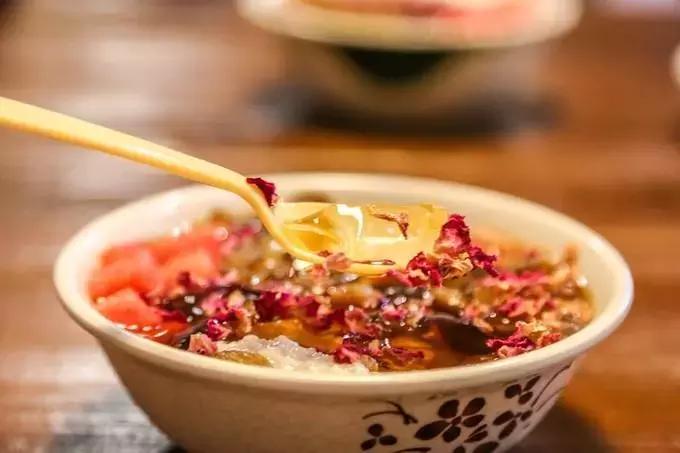 成都十大骨灰级美食一条街,成都小吃一条街排行榜