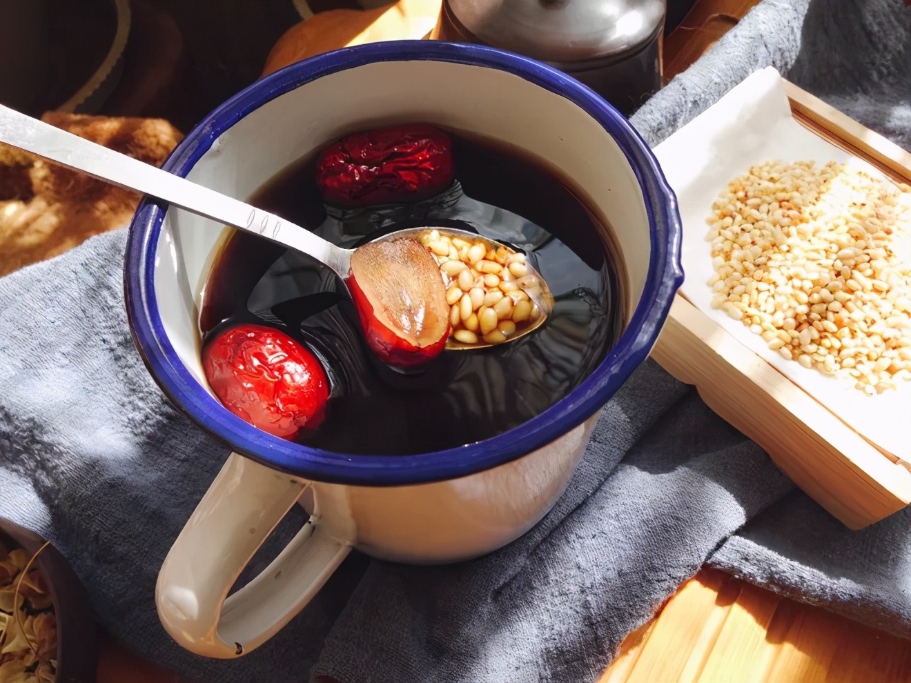 宫寒的女人老得快，怀孕难，百病生！中医调养，4招搞定