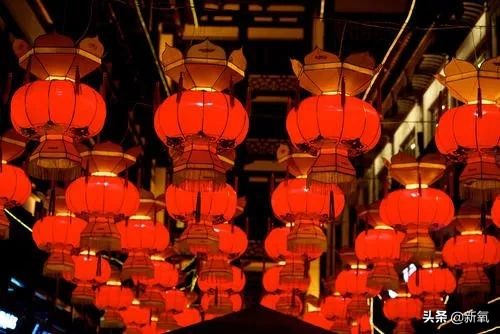 能把正宫红驾驭好,才是一个美人最基本的素质