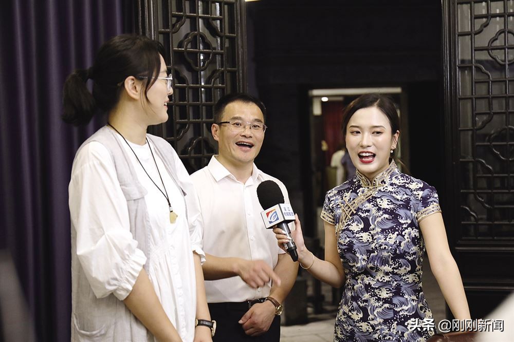 超燃的1.5小时，带货24.8万元！顾全化身“网红主播”撬动震泽夜经济