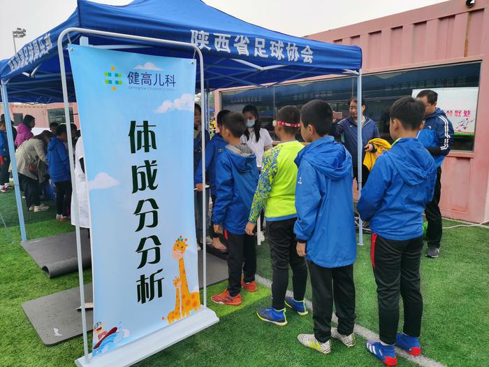 在孩子心中种下一颗美好的种子,在孩子们心中播种红色种子