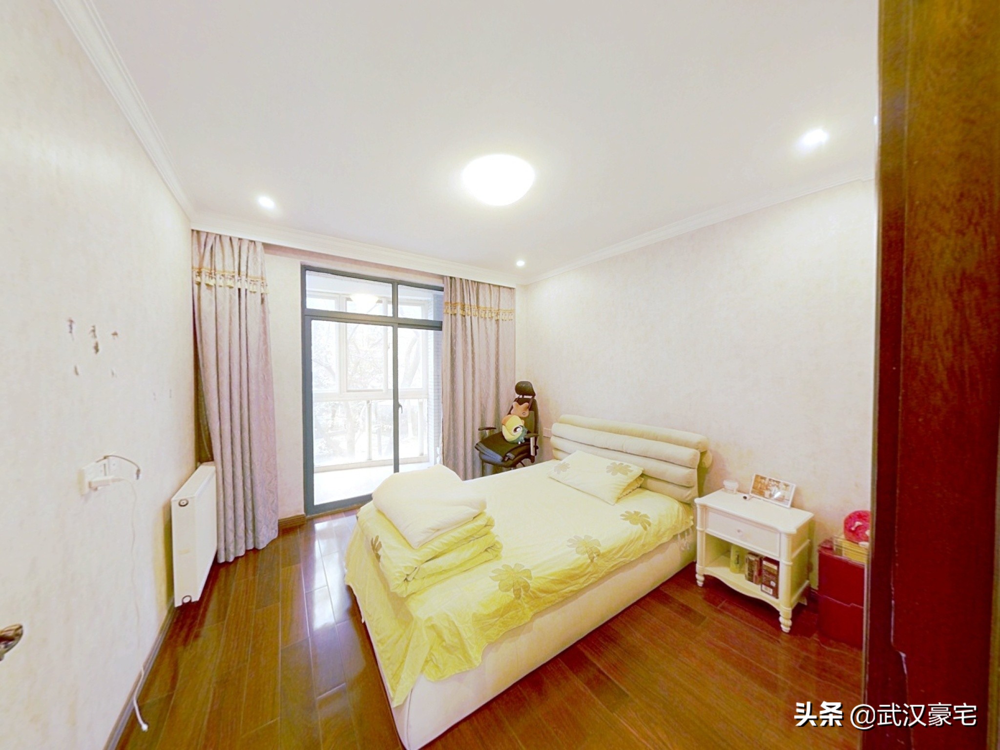 只要1100W万科高尔夫二期别墅边户院子大