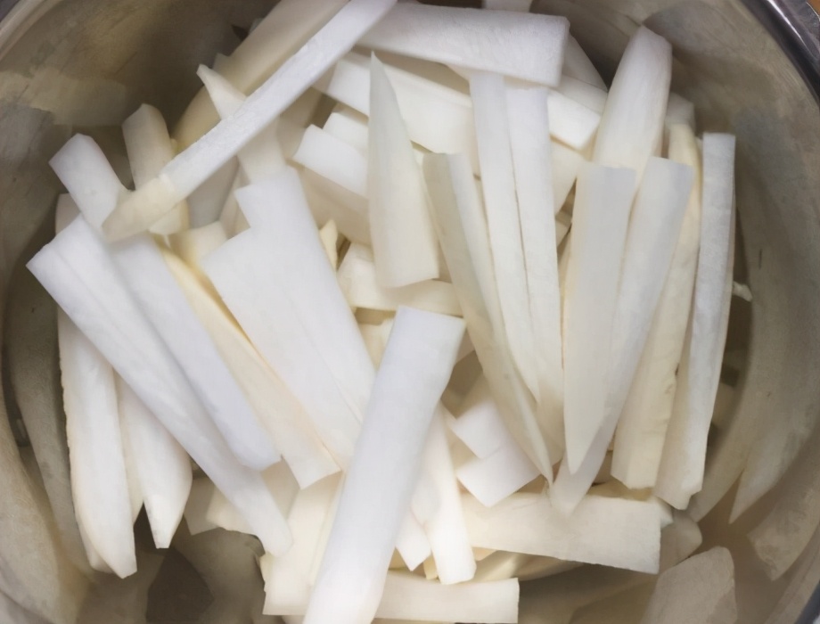 1元一斤的菜市场,1块2一斤的东西