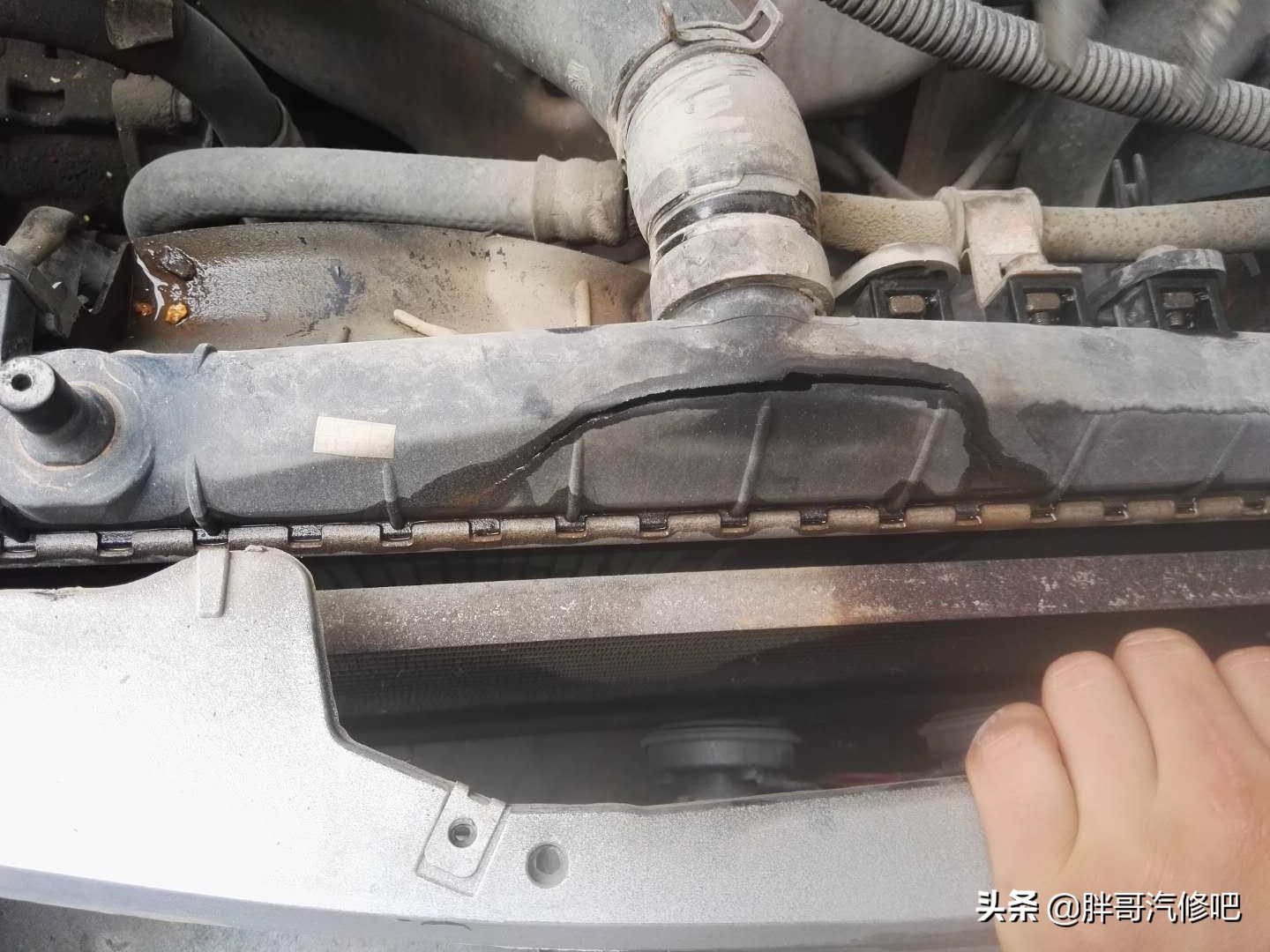 老凯越高温发动机没压缩,老凯越熄火了为什么发动机还在响