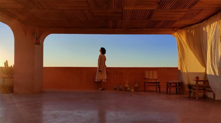 最清晰的逆光拍照手机,比较适合拍照摄影的手机