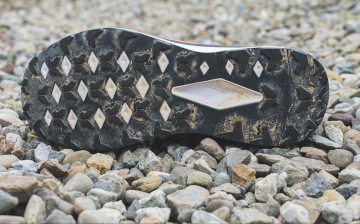 北面与萨洛蒙越野跑鞋有什么区别,北面越野跑鞋500测评