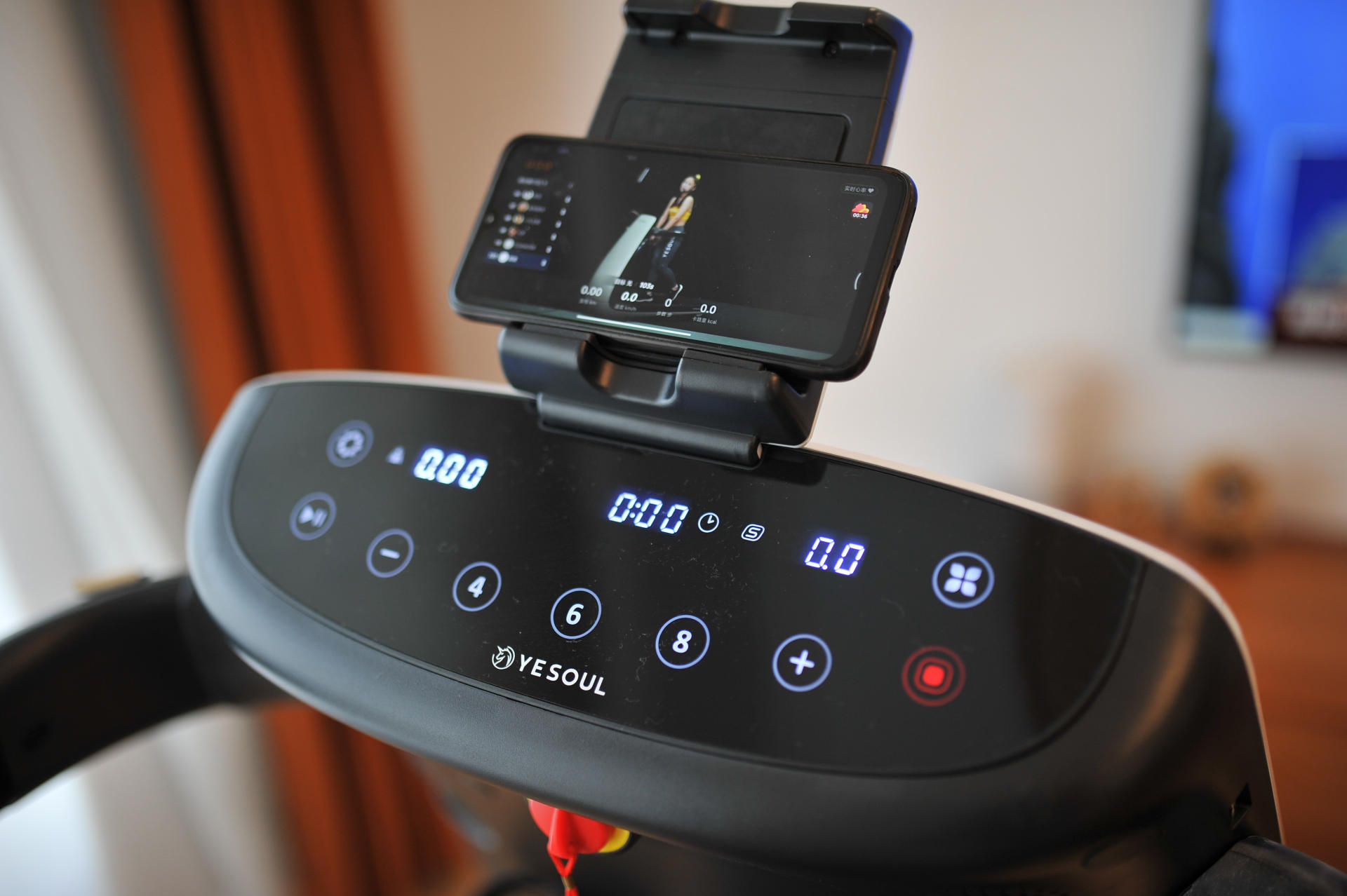 使用家用跑步机的7个建议,跑步有没有必要买跑步机