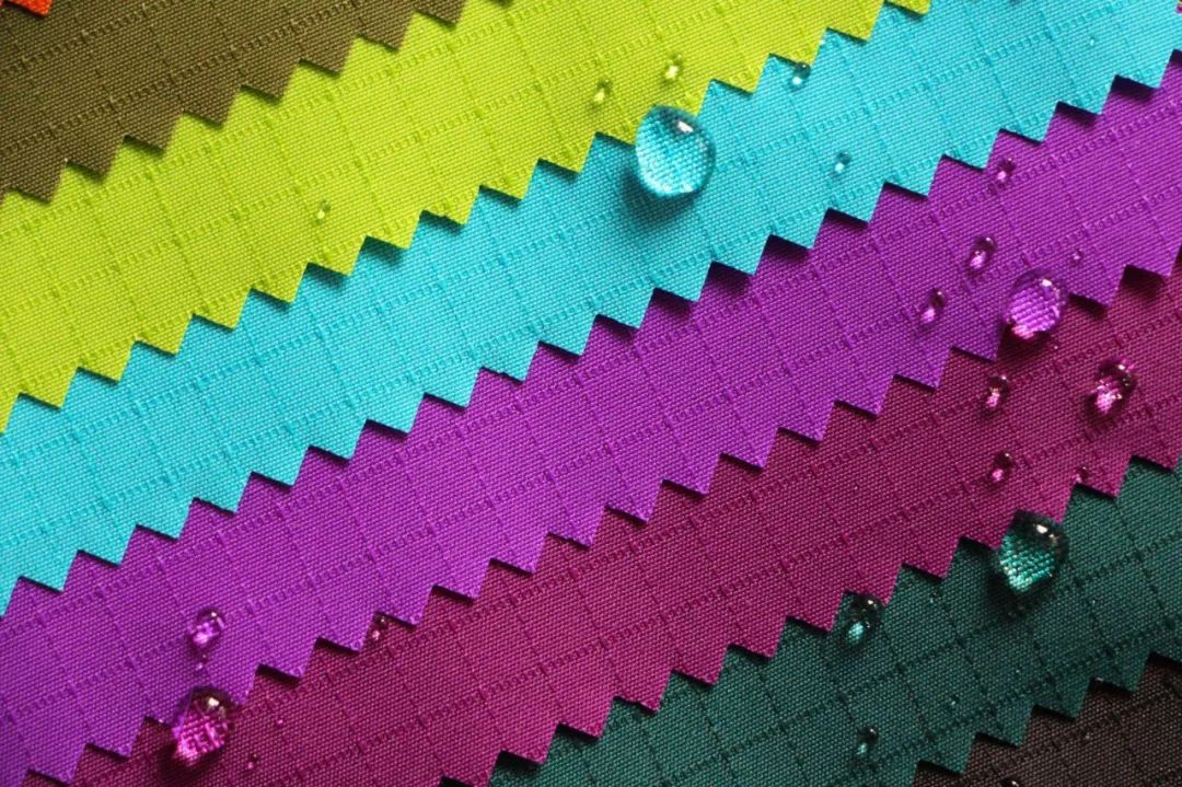 什么品牌男士短袖衬衫耐穿,穿起来最舒服性价比最高的衬衫