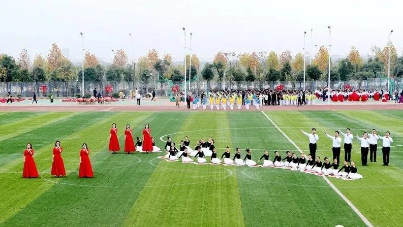 运动青春，激情飞扬