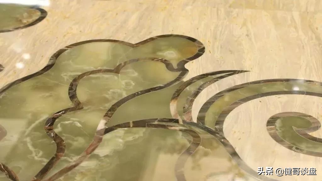 豪宅中的宾利，郎朗与大S等社会名流的选择——上海浦东星河湾