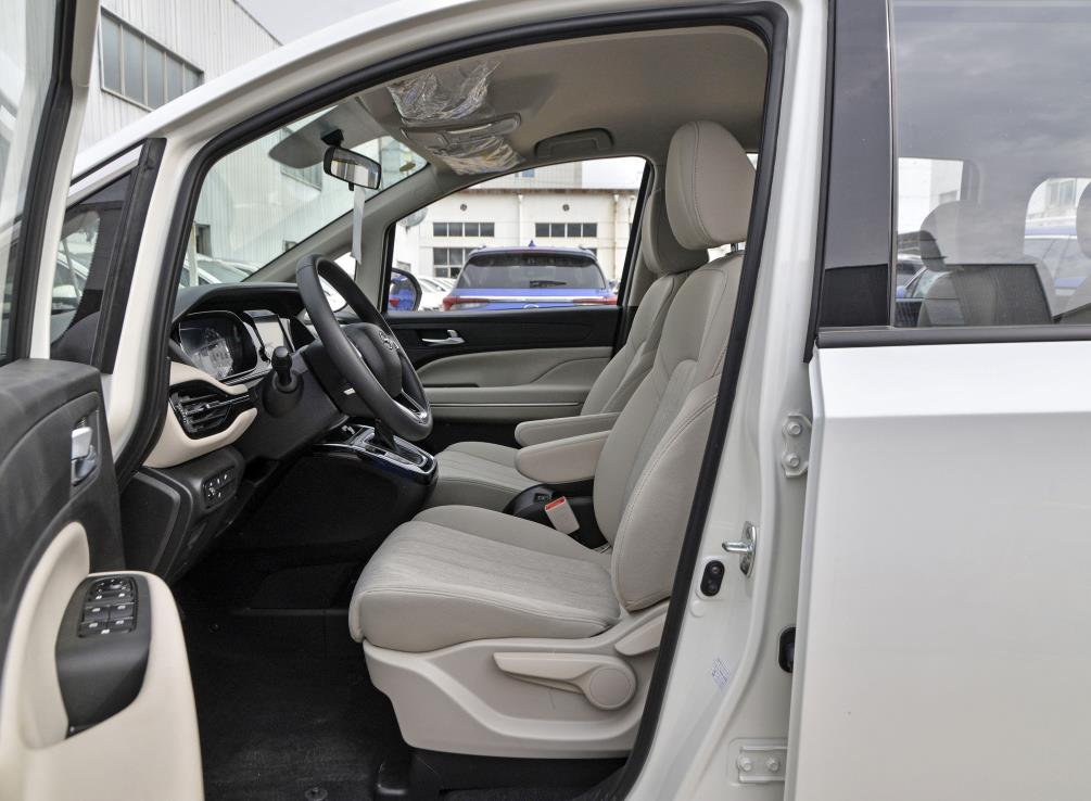 兼顾日常代步和自驾游选哪款车,省油耐用开着舒服的车推荐