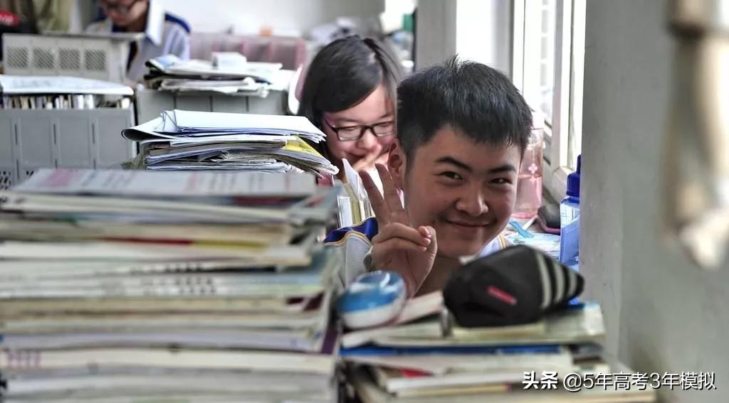 上课防走神的音乐,初中生上课走神怎么调理