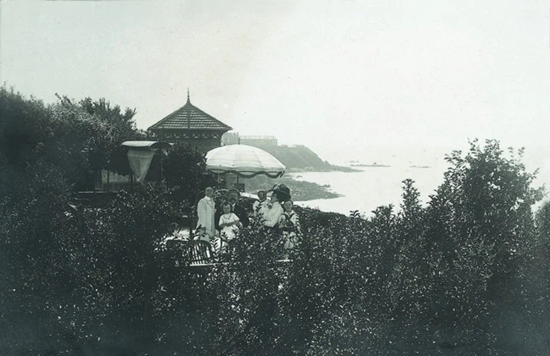 Dior创始人克里斯汀.迪奥：对他设计影响深远的一个人、一座花园