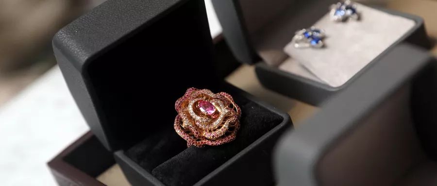 微信朋友圈不要晒这五样,微信朋友圈不更新是不是被删除了