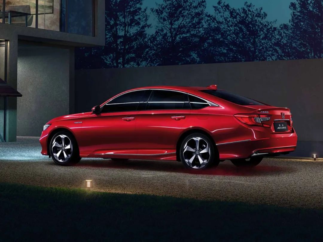 十代半代雅阁推荐哪款,十代雅阁哪一款比较好