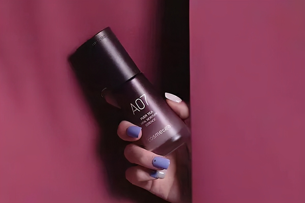 什么牌子的美白补水精华液好用,推荐几款高级的美白精华液